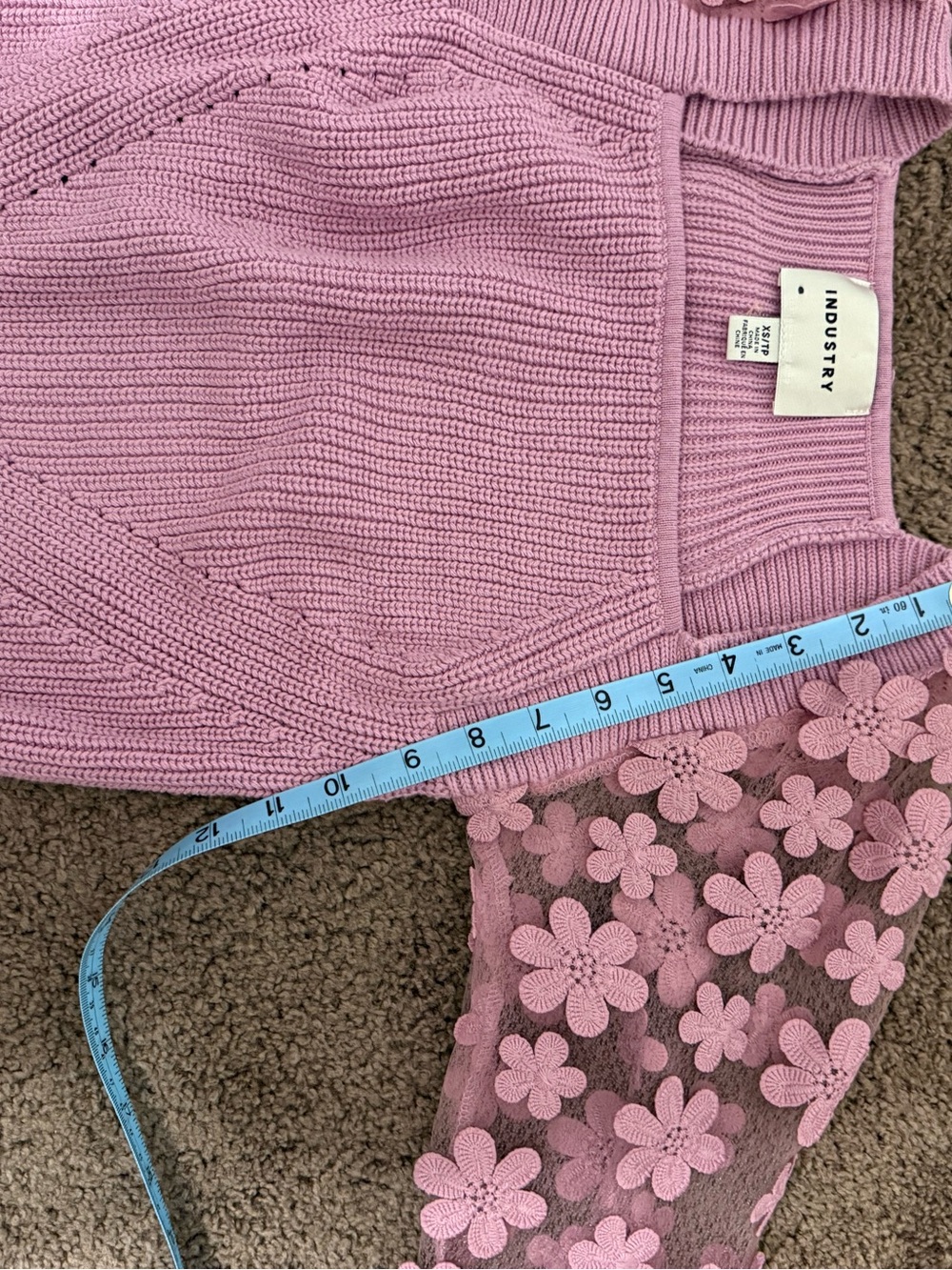 Chic Mauve Sweater with Floral Lace Sleeves - Picture 7 of 9